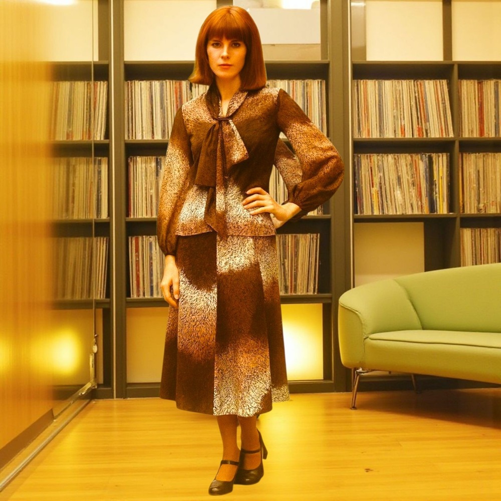 Vintage 1970s Brown Leopard Print Union Made Polyester Blouse & Skirt Set... - Picture 9 of 13